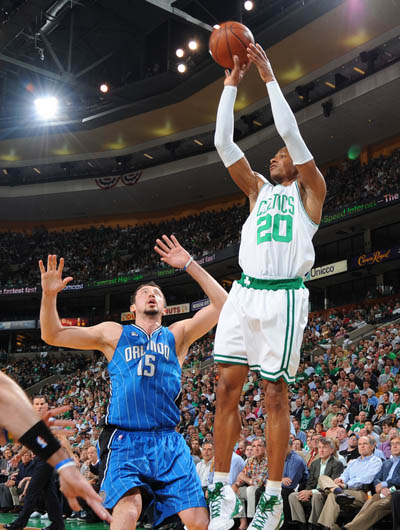 回到现代足 回到现代足