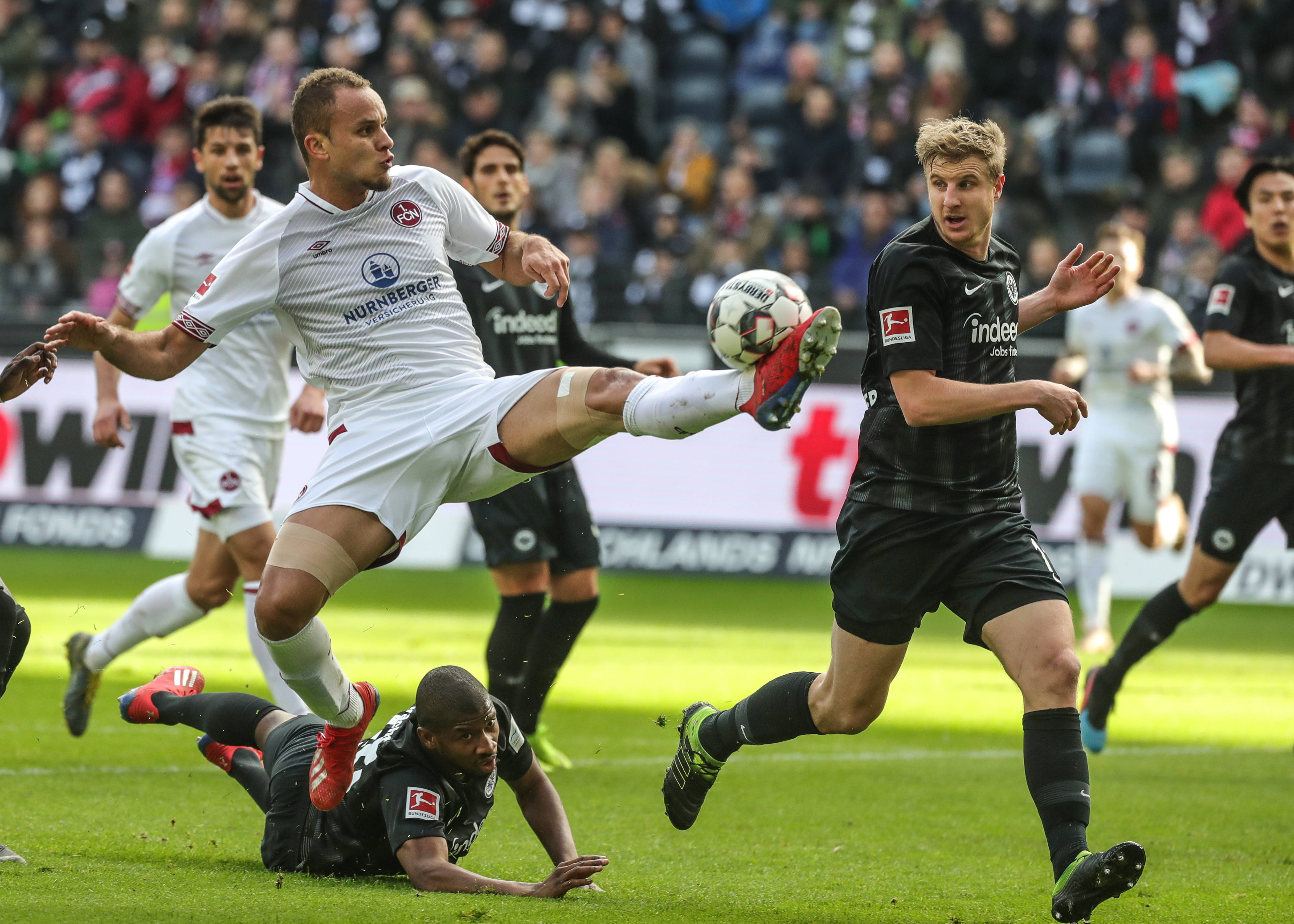 员的自信心 员的自信心