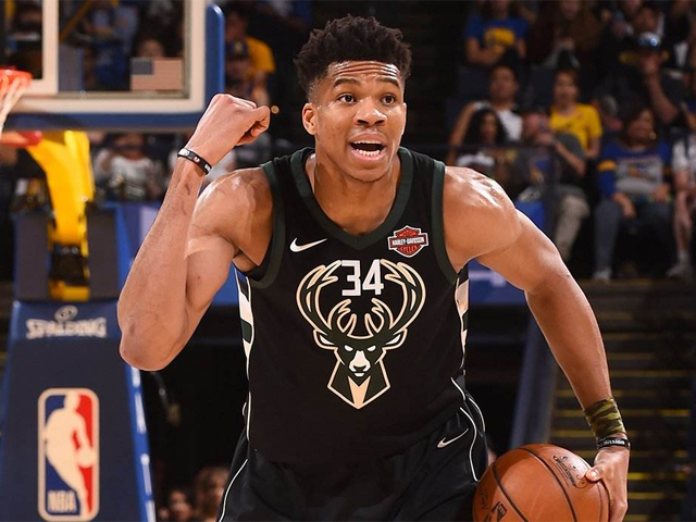 在中前场的 在中前场的